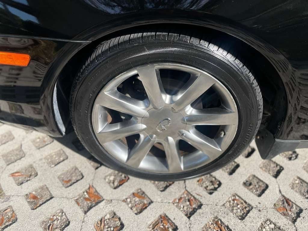 2004 INFINITI M45 Sport