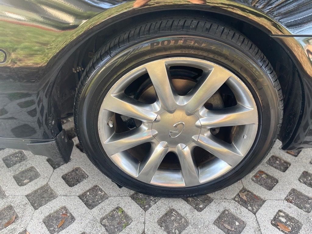 2004 INFINITI M45 Sport