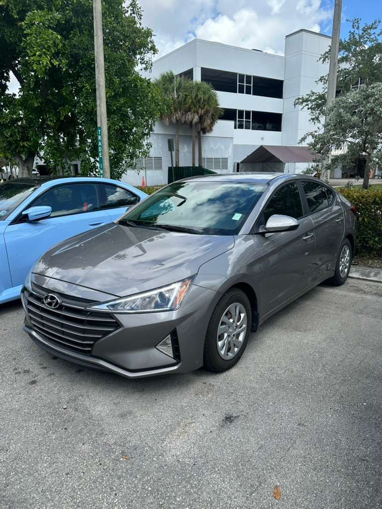 2020 Hyundai Elantra SE KATZKIN LEATHER