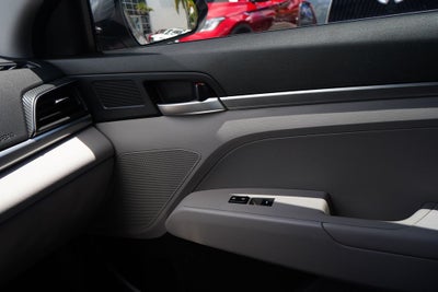 2020 Hyundai Elantra SE KATZKIN LEATHER