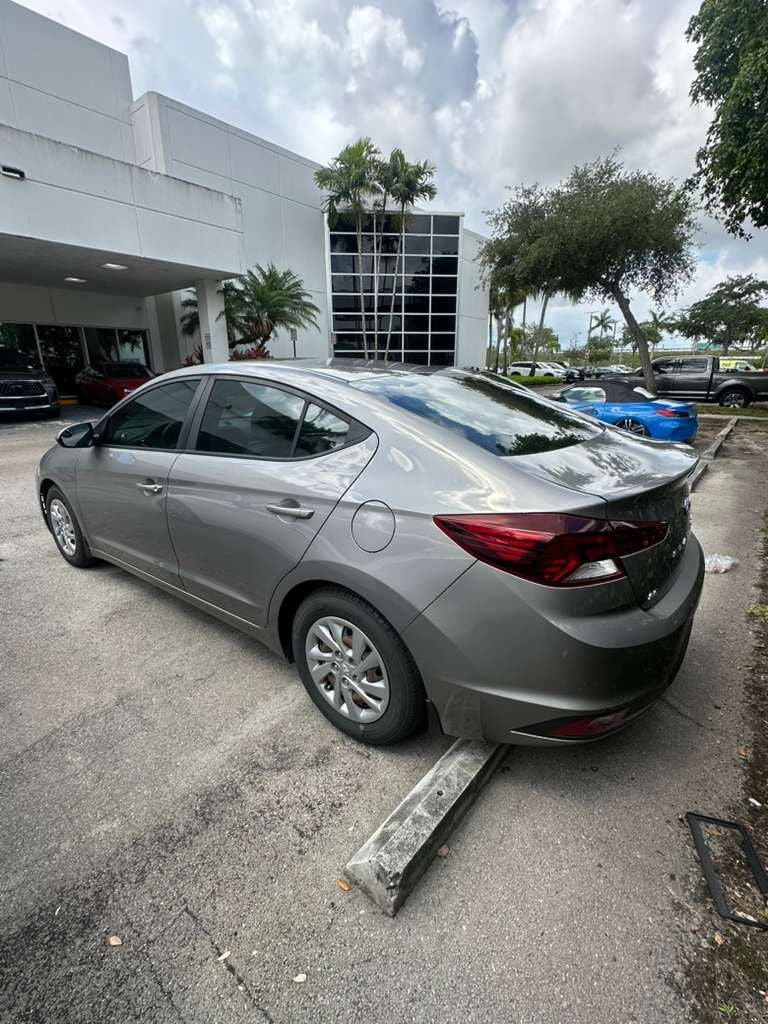2020 Hyundai Elantra SE KATZKIN LEATHER