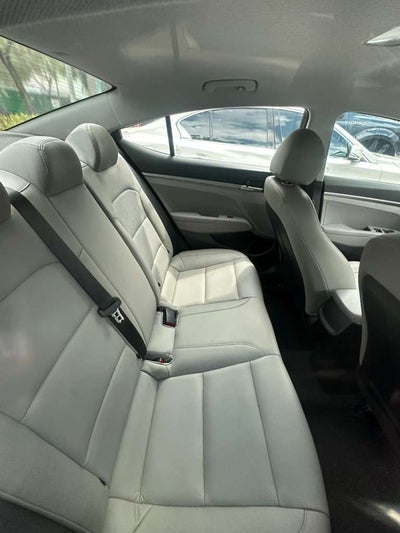 2020 Hyundai Elantra SE KATZKIN LEATHER