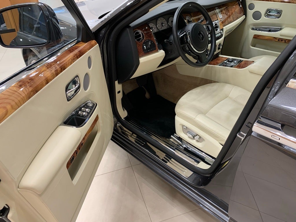 2011 Rolls-Royce Ghost Base