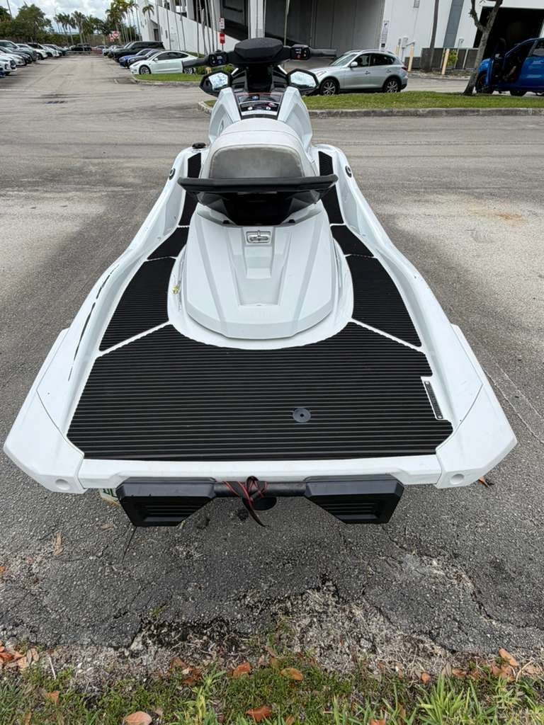 2023 Yamaha XV Cruiser H.O 1.8 TRAILER INCLUDED!