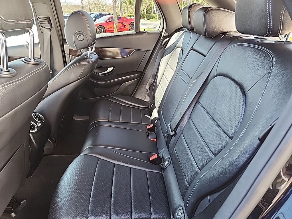 2022 Mercedes-Benz GLC 300 GLC 300