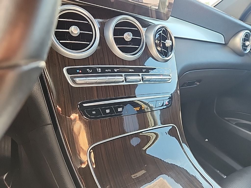 2022 Mercedes-Benz GLC 300 GLC 300