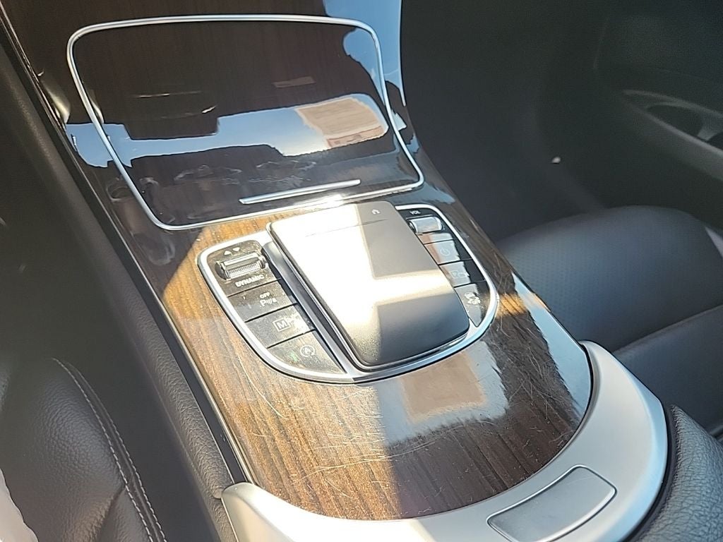 2022 Mercedes-Benz GLC 300 GLC 300