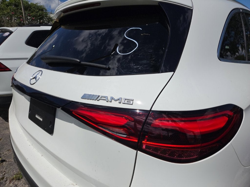 2023 Mercedes-Benz GLC 300 GLC 300
