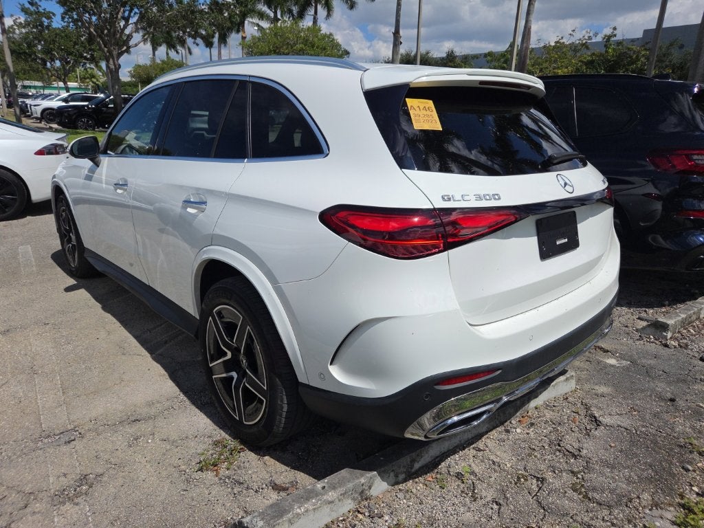 2023 Mercedes-Benz GLC 300 GLC 300