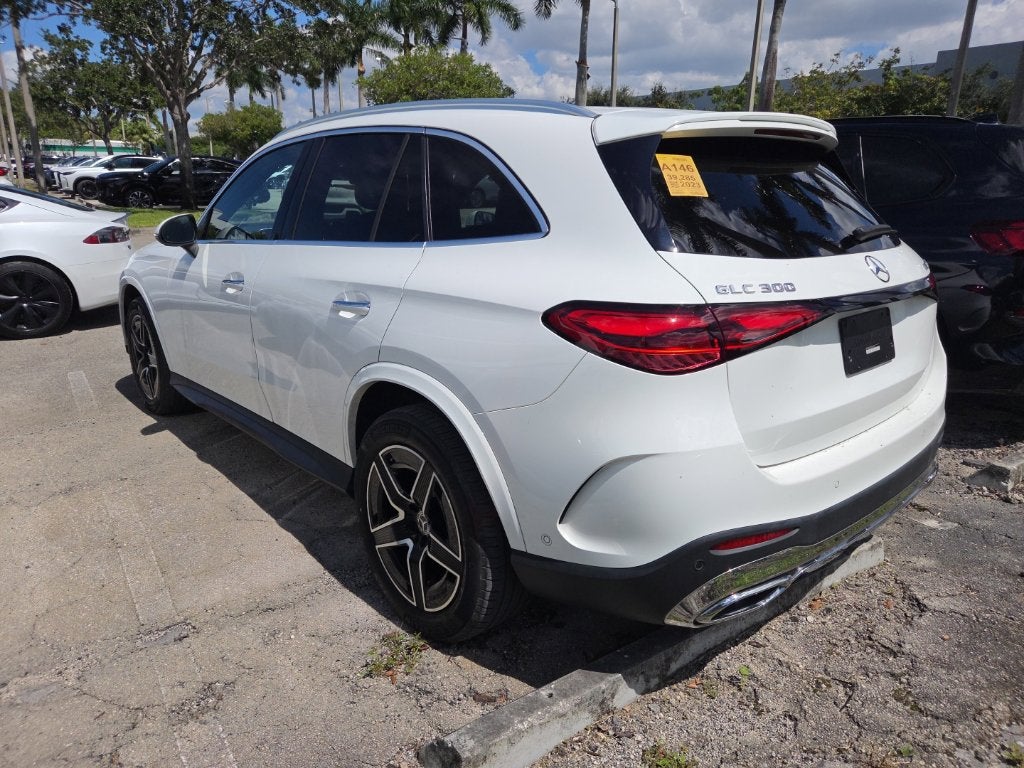 2023 Mercedes-Benz GLC 300 GLC 300