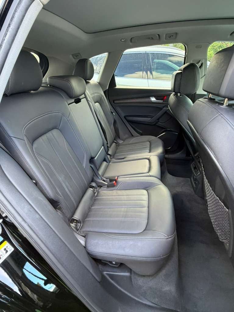 2023 Audi Q5 40 Premium quattro