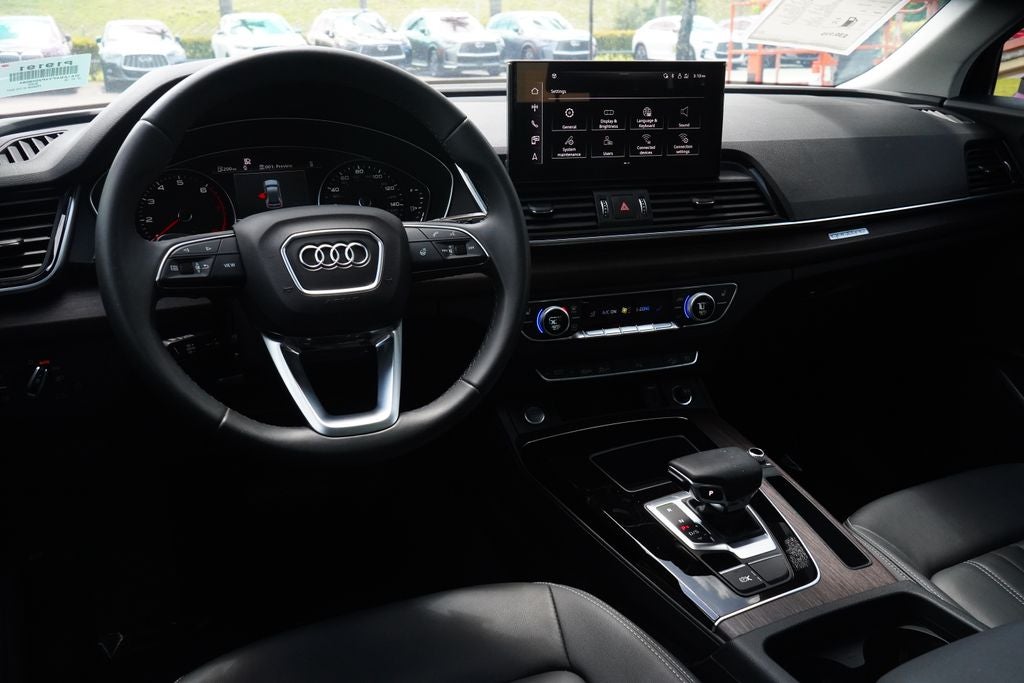 2023 Audi Q5 40 Premium quattro
