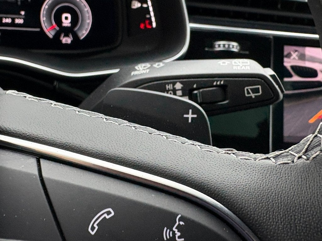 2023 Audi Q8 55 Premium quattro