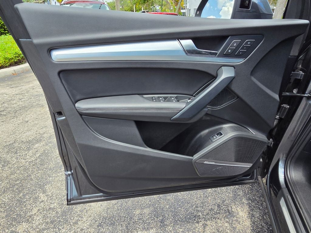 2025 Audi Q5 45 S line Premium Plus quattro