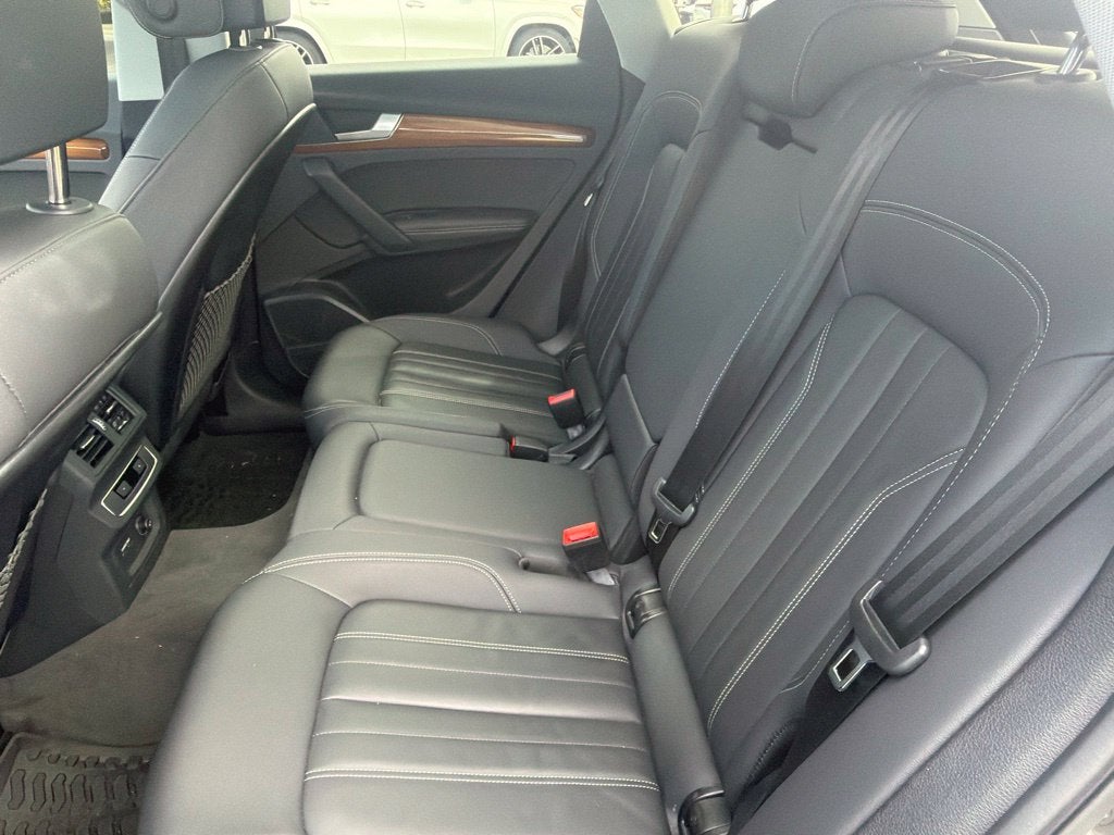 2023 Audi Q5 45 S line Premium quattro