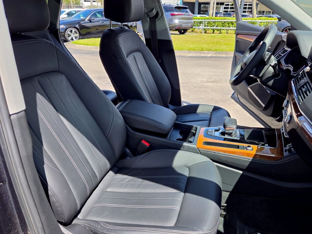 2023 Audi Q5 45 S line Premium quattro