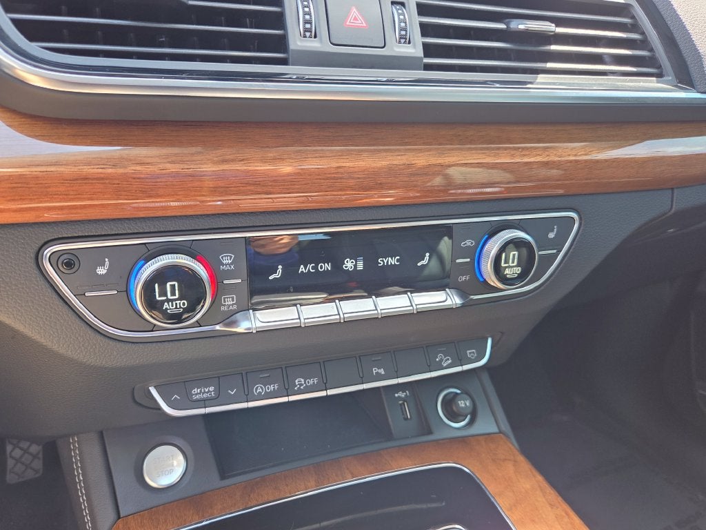 2023 Audi Q5 45 S line Premium quattro