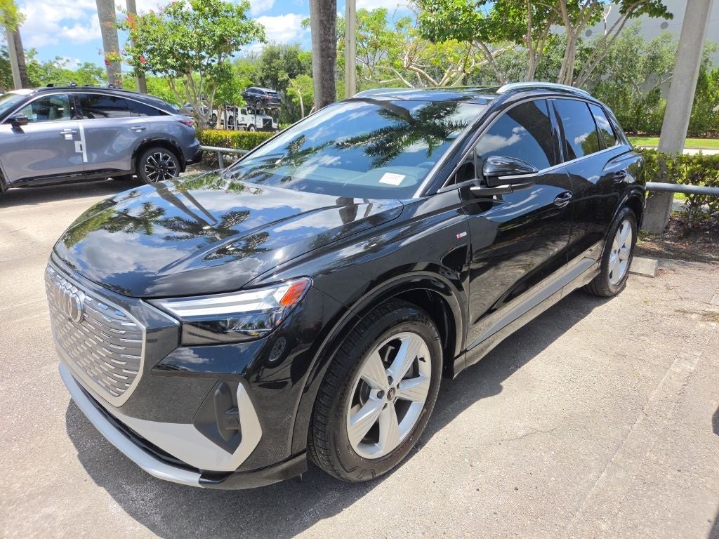 2024 Audi Q4 e-tron Premium quattro
