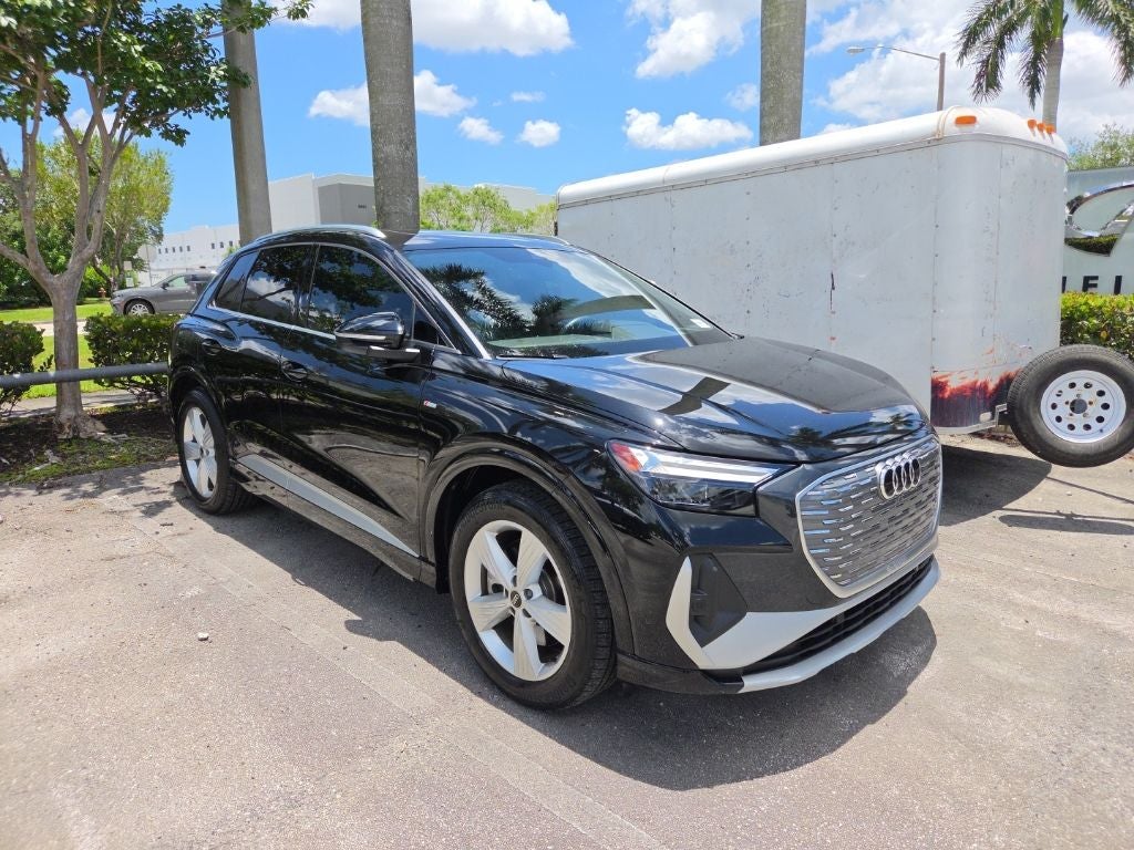 2024 Audi Q4 e-tron Premium quattro