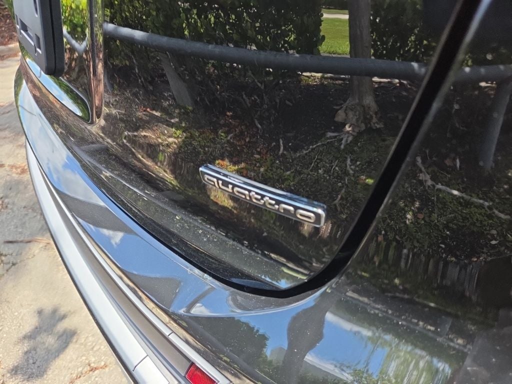 2024 Audi Q4 e-tron Premium quattro