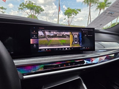 2025 BMW 7 Series 740i