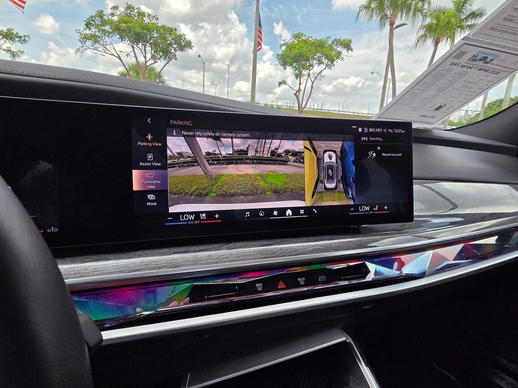 2025 BMW 7 Series 740i