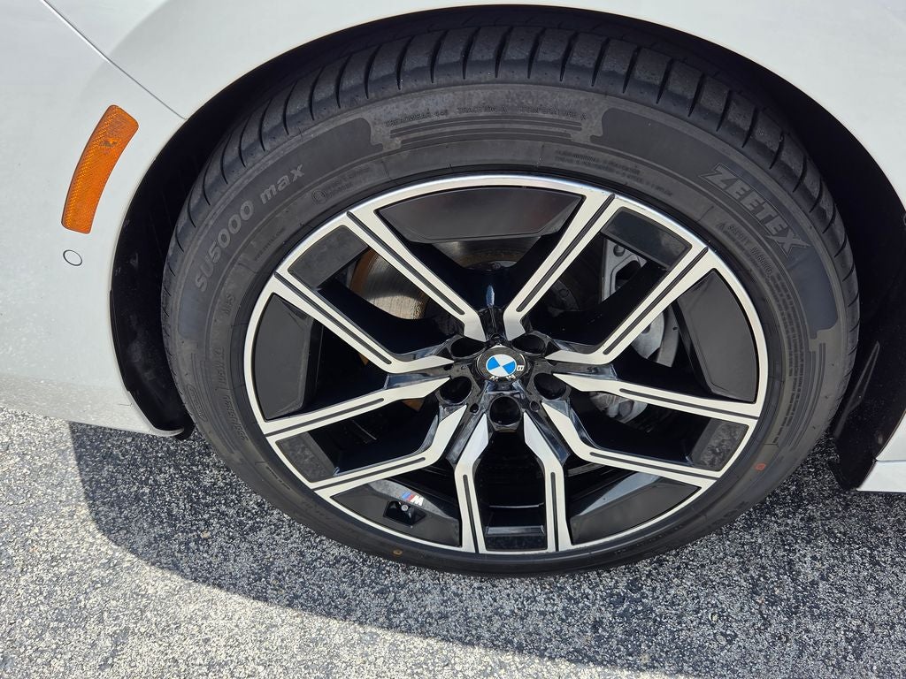 2025 BMW 7 Series 740i