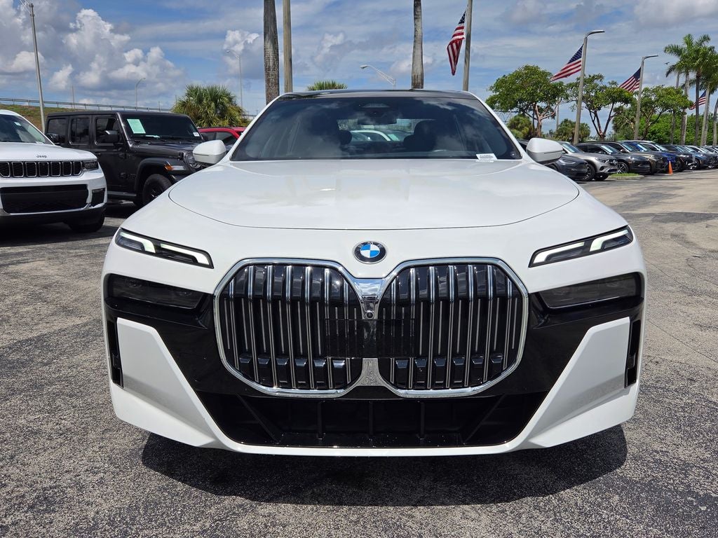 2025 BMW 7 Series 740i