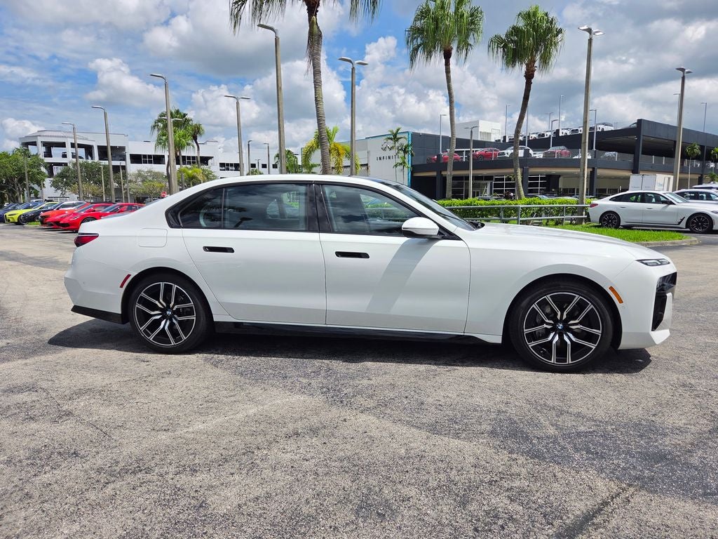 2025 BMW 7 Series 740i