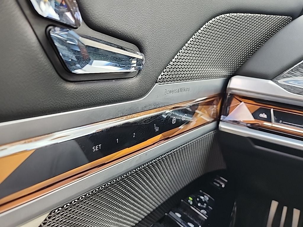 2023 BMW 7 Series 760i xDrive