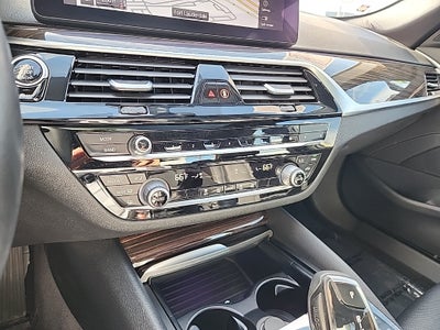 2022 BMW 5 Series 530i