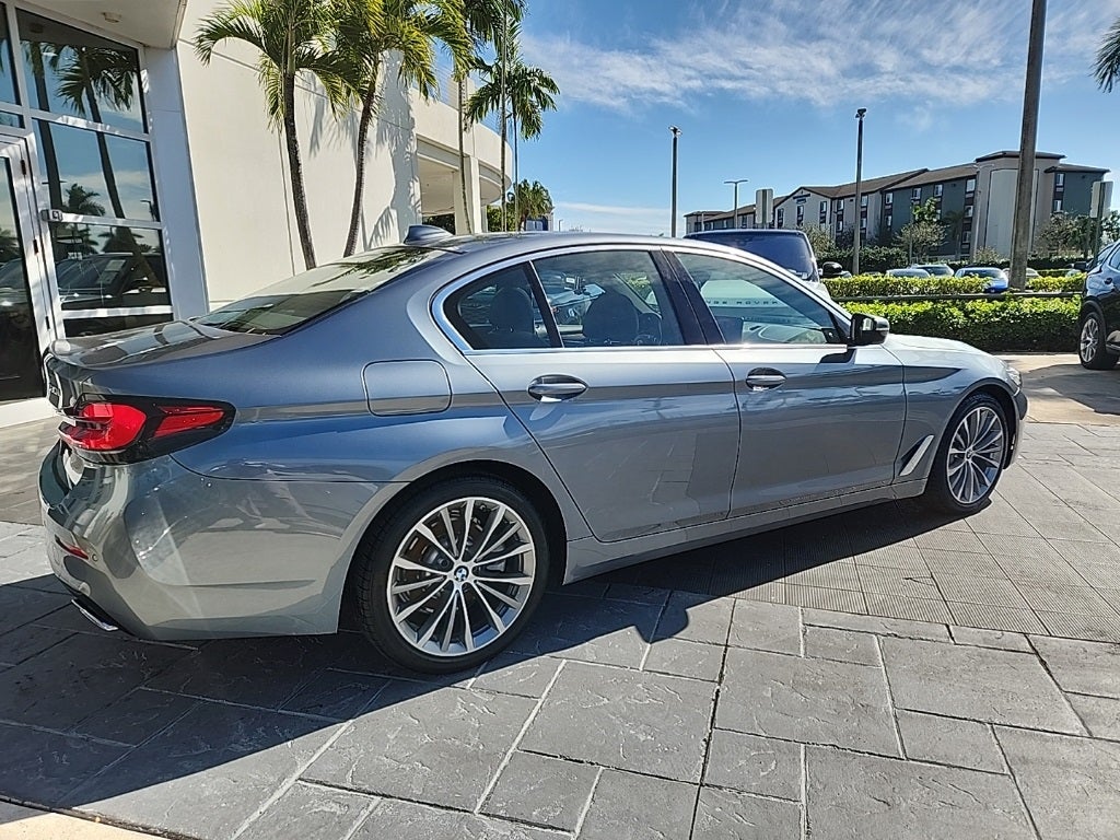 2022 BMW 5 Series 530i