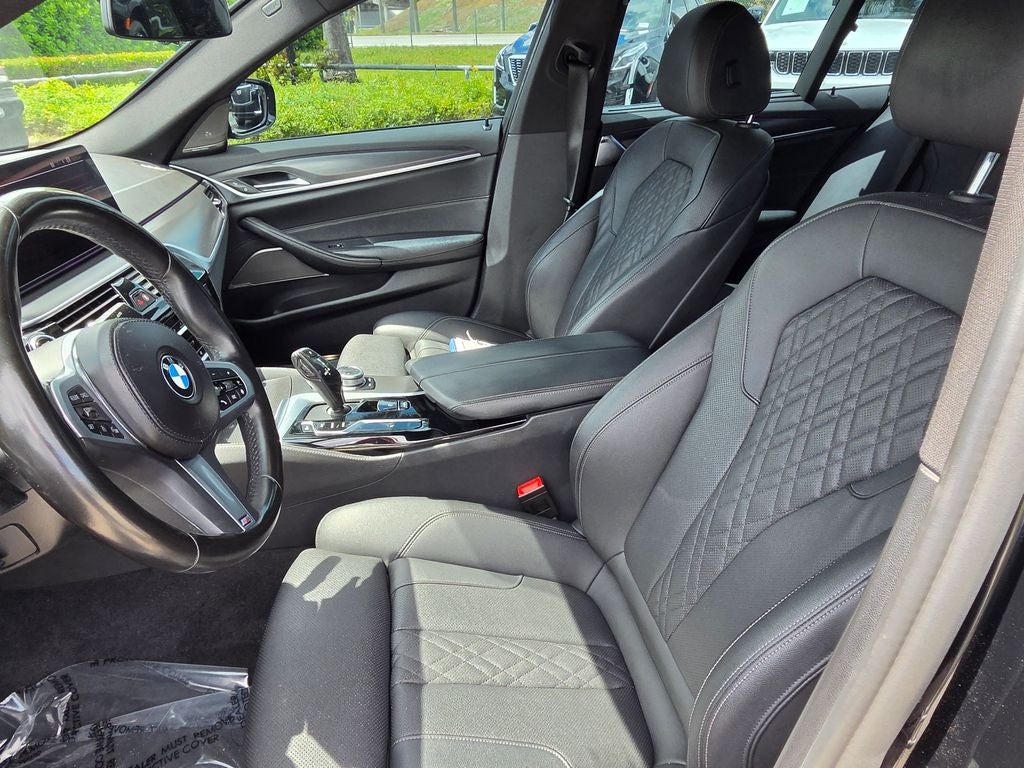 2022 BMW 5 Series 530i M SPORT PACKAGE!!