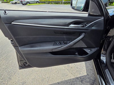 2022 BMW 5 Series 530i M SPORT PACKAGE!!