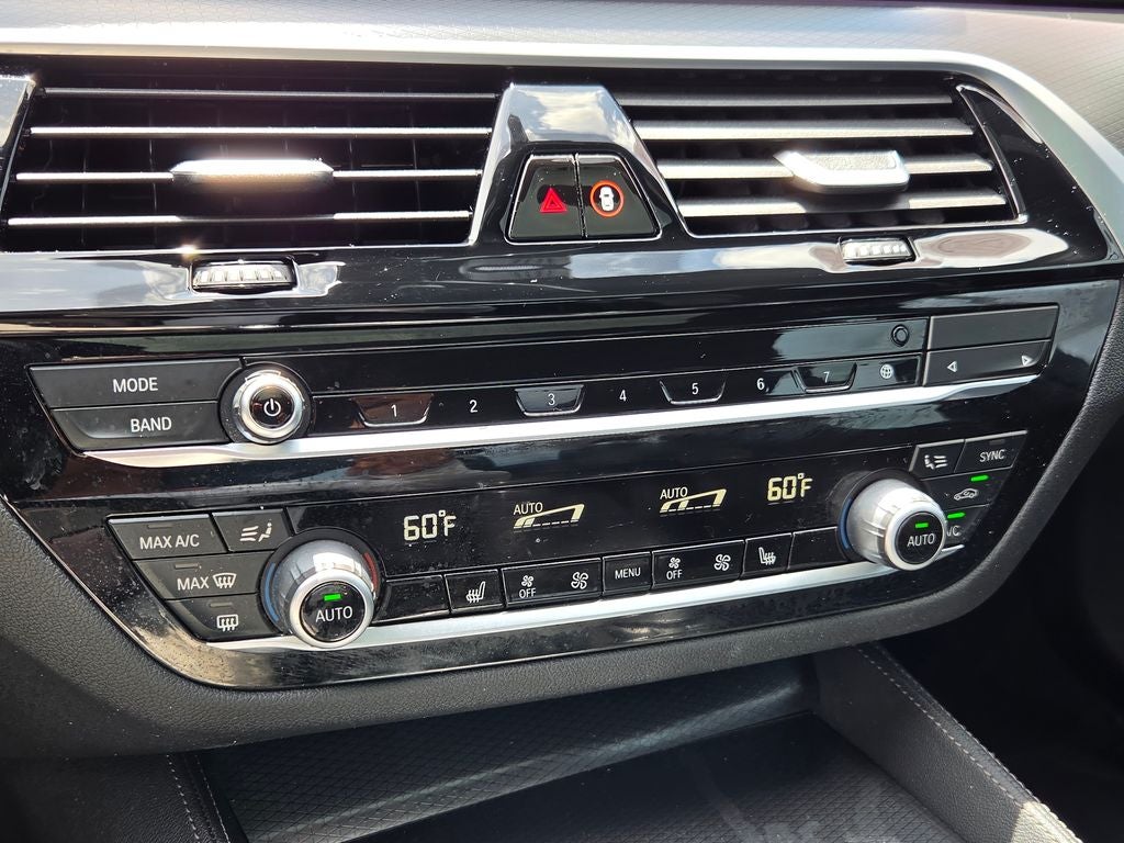 2022 BMW 5 Series 530i M SPORT PACKAGE!!