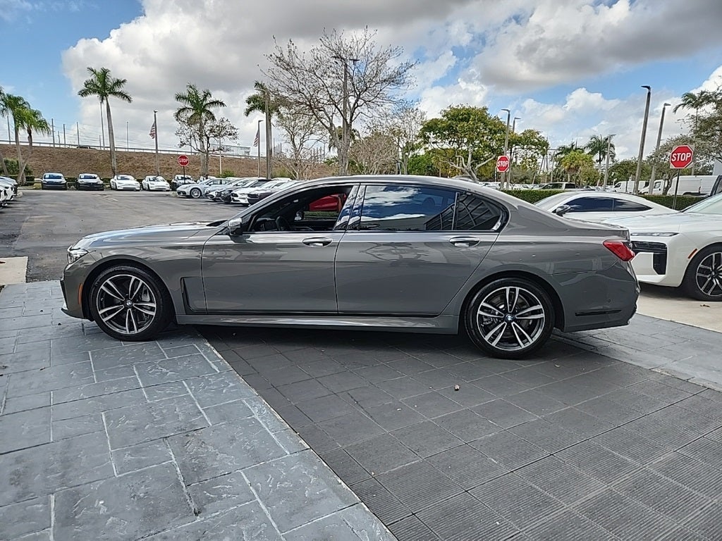 2020 BMW 7 Series 750i xDrive M SPORT, EXECUTIVE PACKAGE, & MORE!!