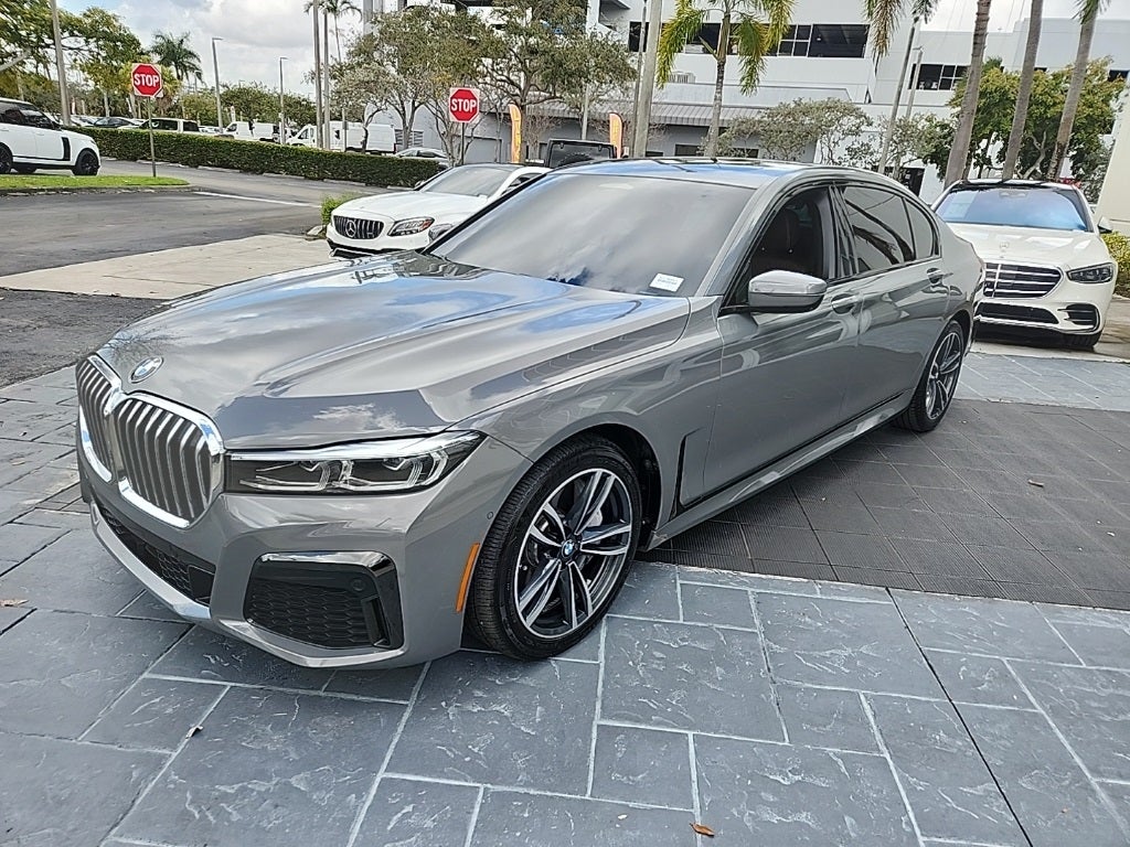 2020 BMW 7 Series 750i xDrive M SPORT, EXECUTIVE PACKAGE, & MORE!!