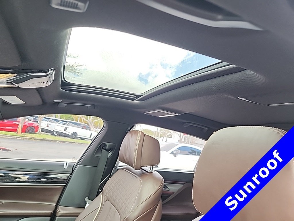 2020 BMW 7 Series 750i xDrive M SPORT, EXECUTIVE PACKAGE, & MORE!!
