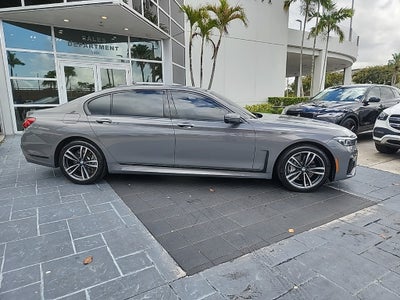2020 BMW 7 Series 750i xDrive M SPORT, EXECUTIVE PACKAGE, & MORE!!