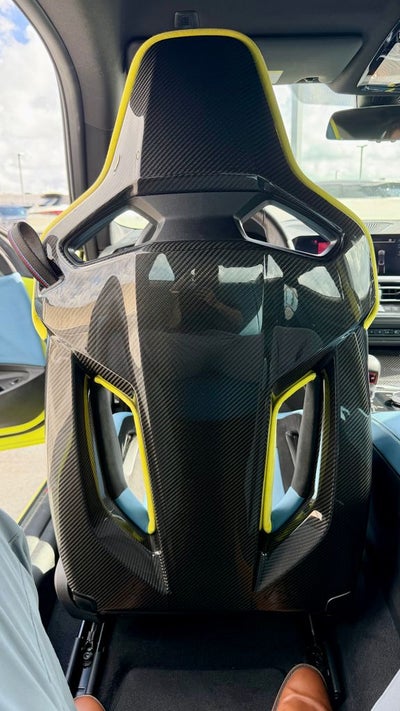 2021 BMW M4 Competition YAS MARINA CARBON BUCKETS