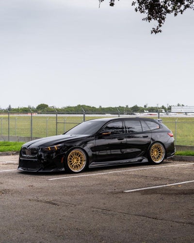 2026 BMW M5 Base ULTRA RARE INDIVIDUAL SPEC WITH TONS OF UPGRADES!