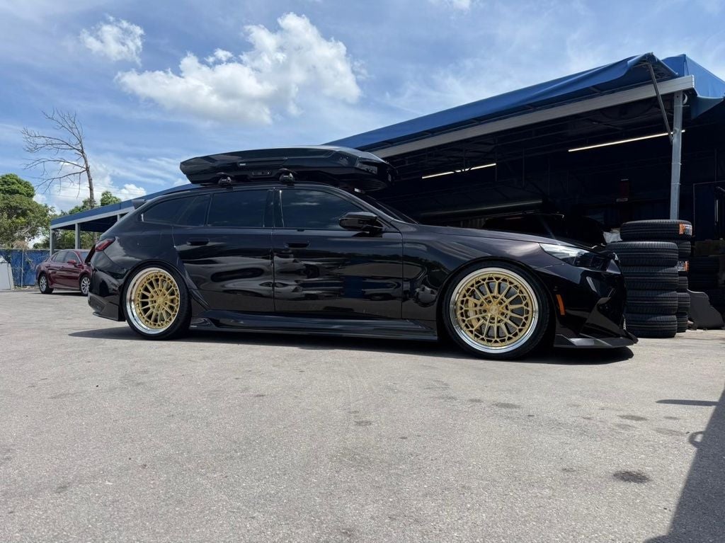 2026 BMW M5 Base ULTRA RARE INDIVIDUAL SPEC WITH TONS OF UPGRADES!