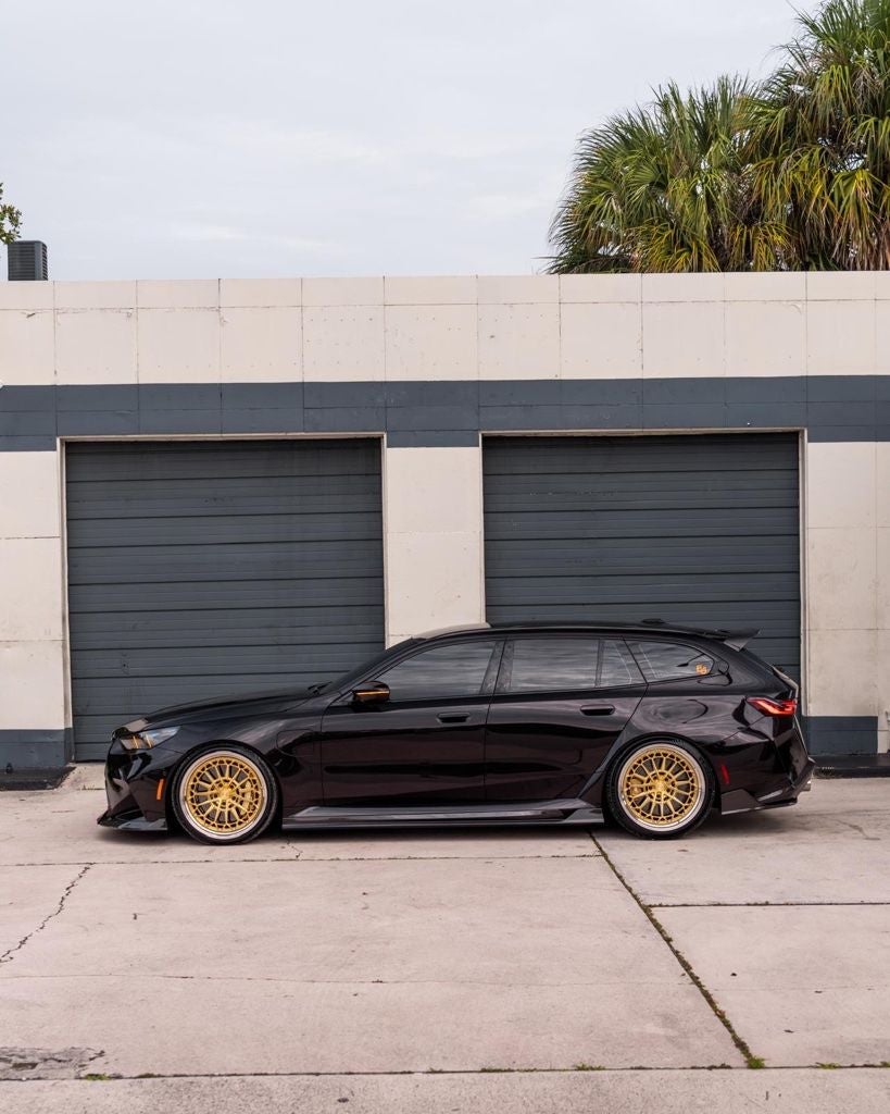 2026 BMW M5 Base ULTRA RARE INDIVIDUAL SPEC WITH TONS OF UPGRADES!