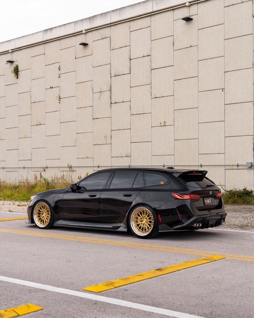 2026 BMW M5 Base ULTRA RARE INDIVIDUAL SPEC WITH TONS OF UPGRADES!