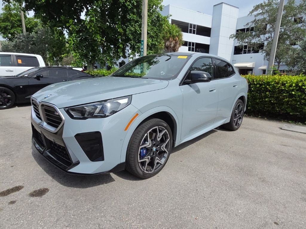2025 BMW X2 M35i
