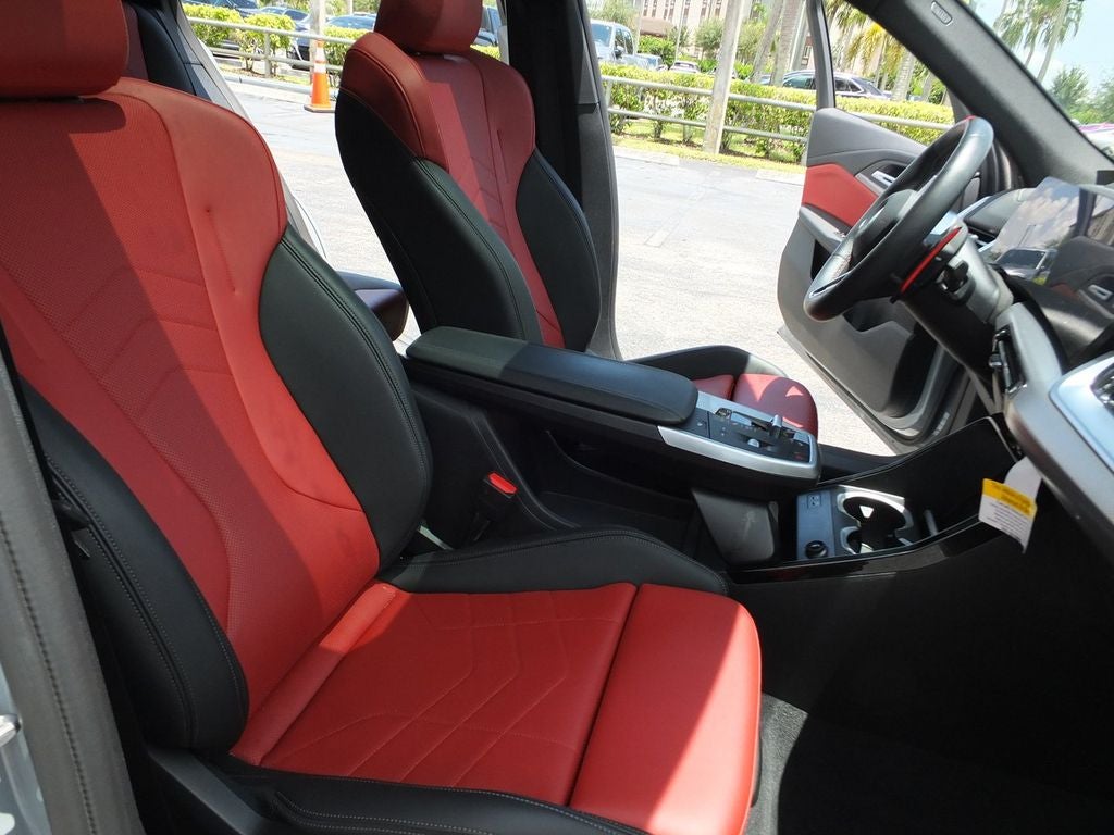 2025 BMW X2 M35i