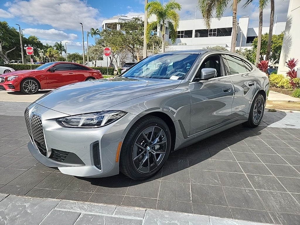 2025 BMW i4 eDrive40