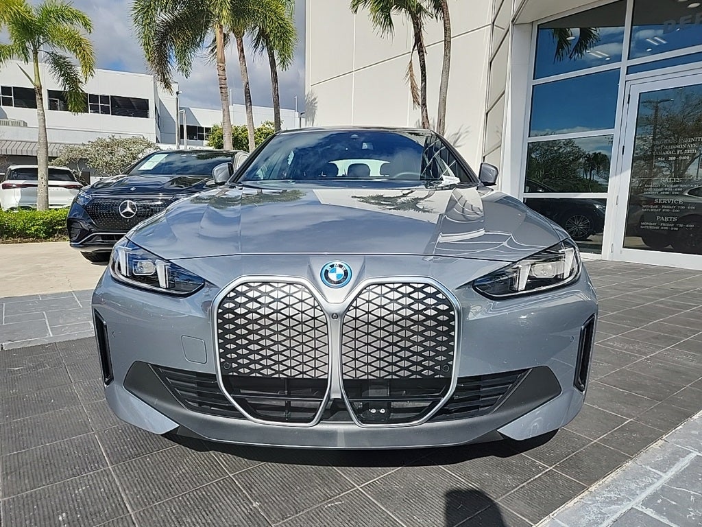 2025 BMW i4 eDrive40