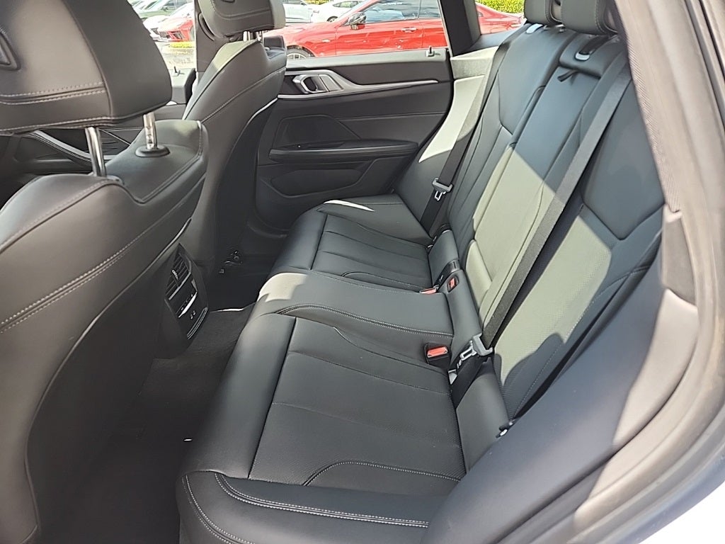 2025 BMW i4 eDrive40