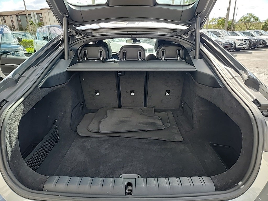 2025 BMW i4 eDrive40